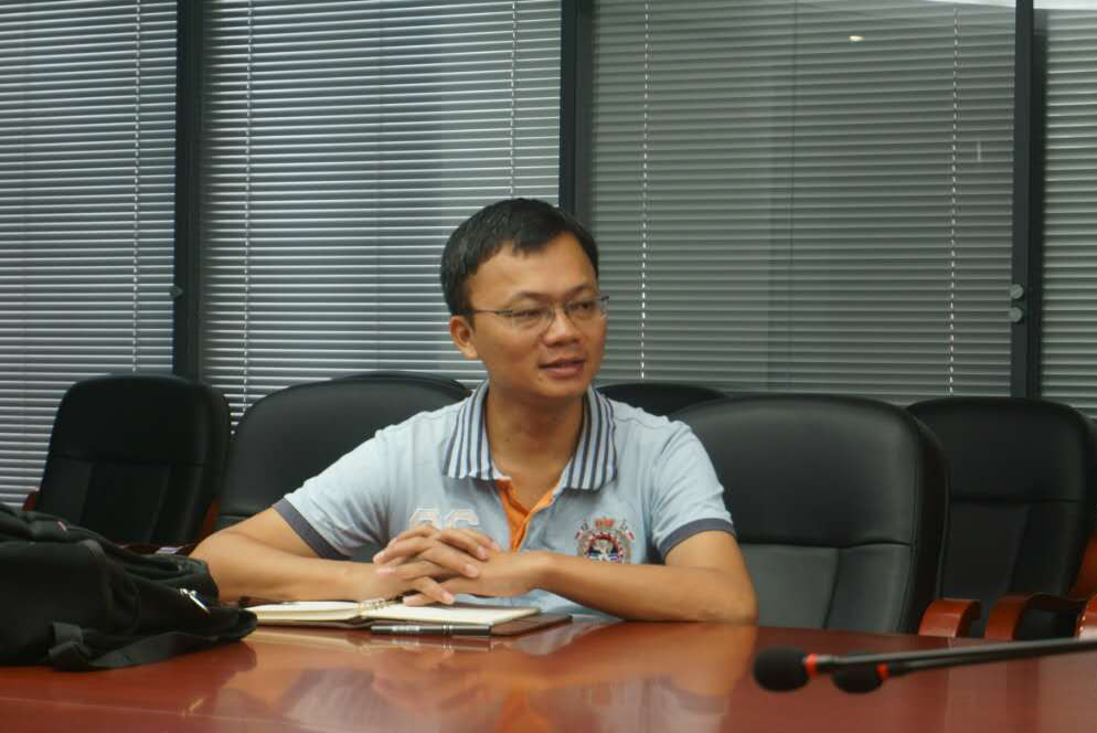 太阳网集团tcy8722举行首次研究生座谈会