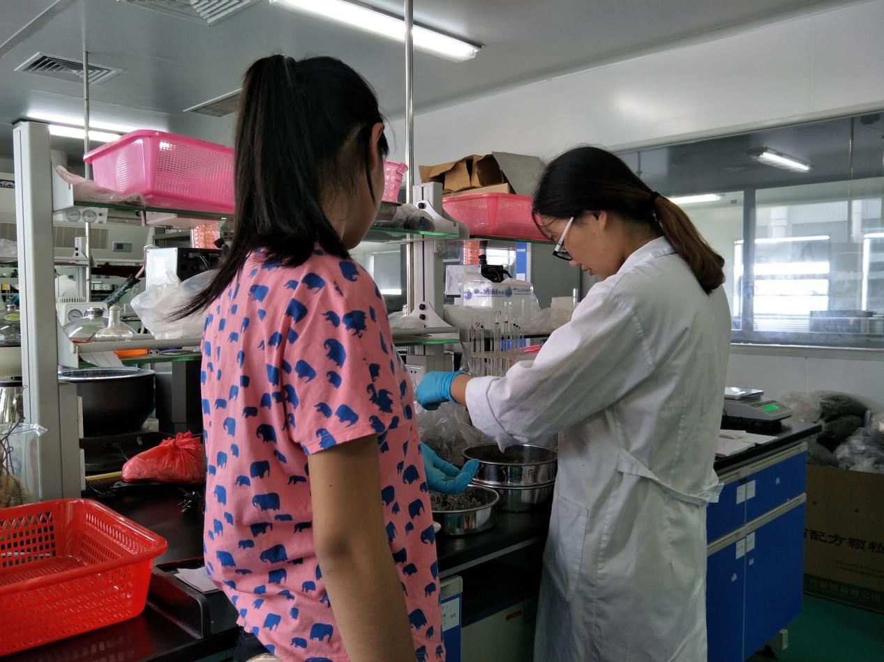 太阳网集团tcy8722暑期“扬化工风采展青年风姿”三下乡主题活动顺利进行