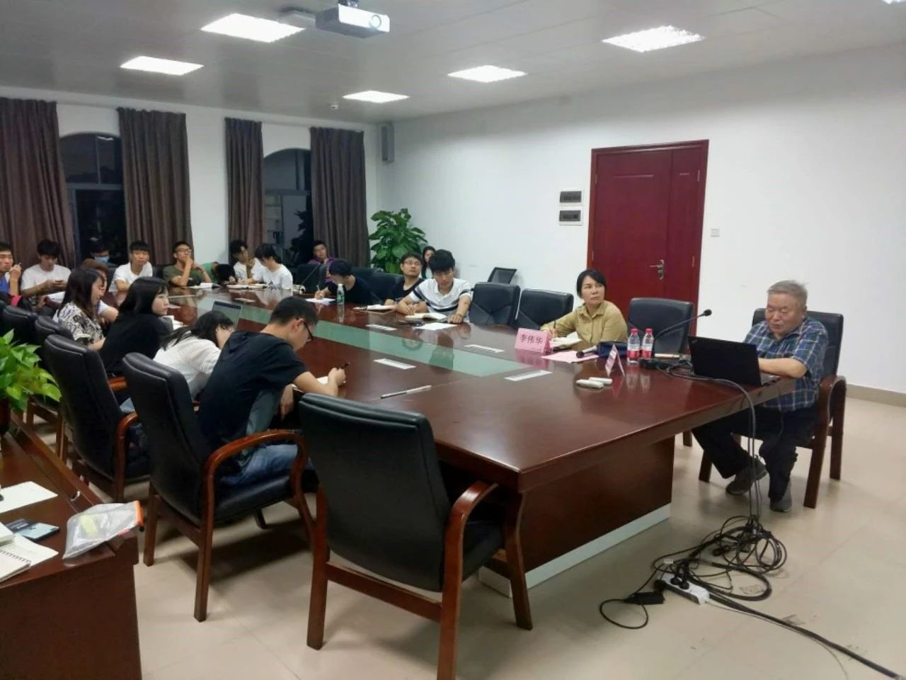 “化时代，聚前沿”第四十五讲 | 三分涂料七分工